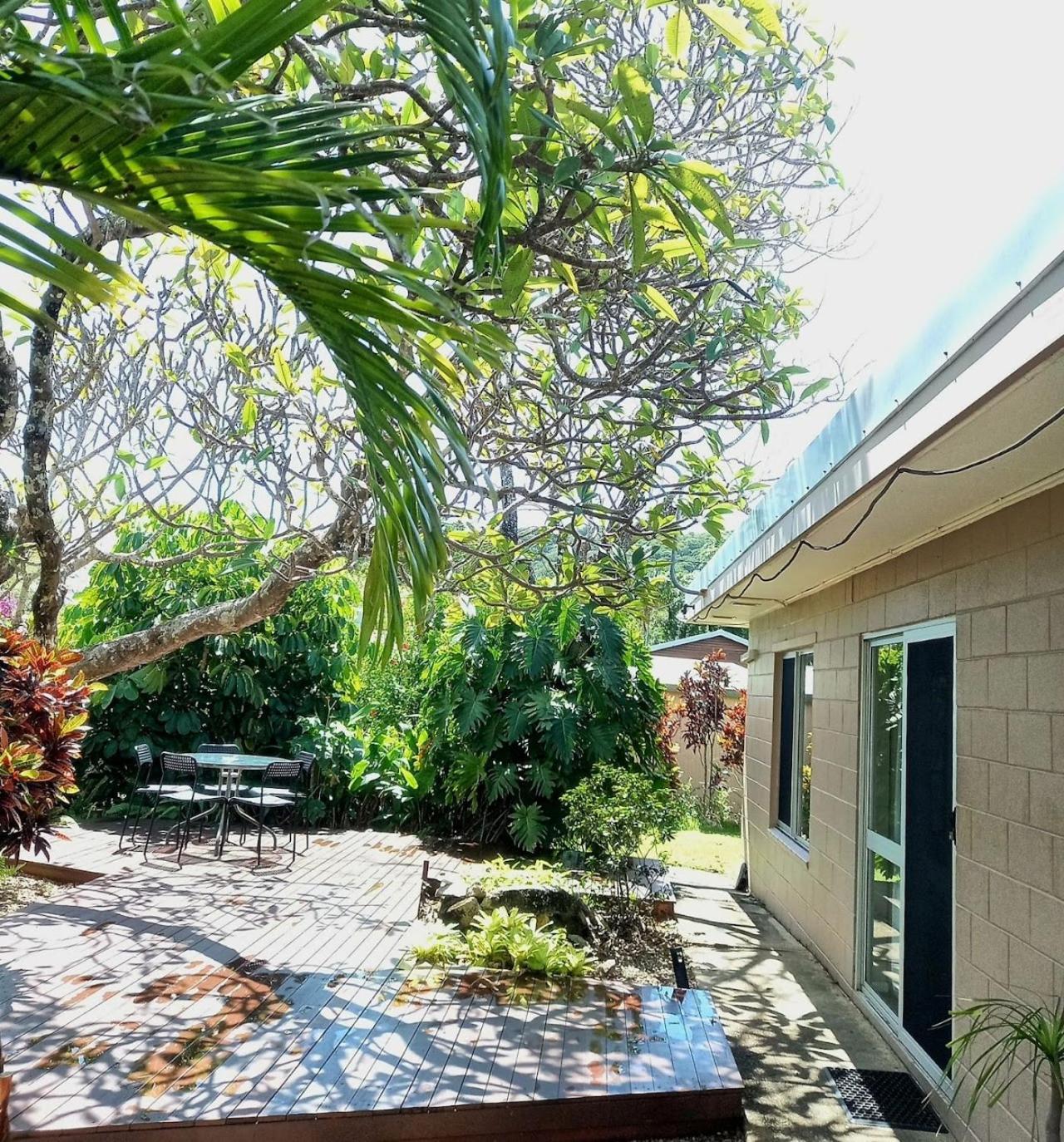 J & Ella'S Holiday House - 1 Bedroom, 1 Bathroom Home Cooktown Exterior photo